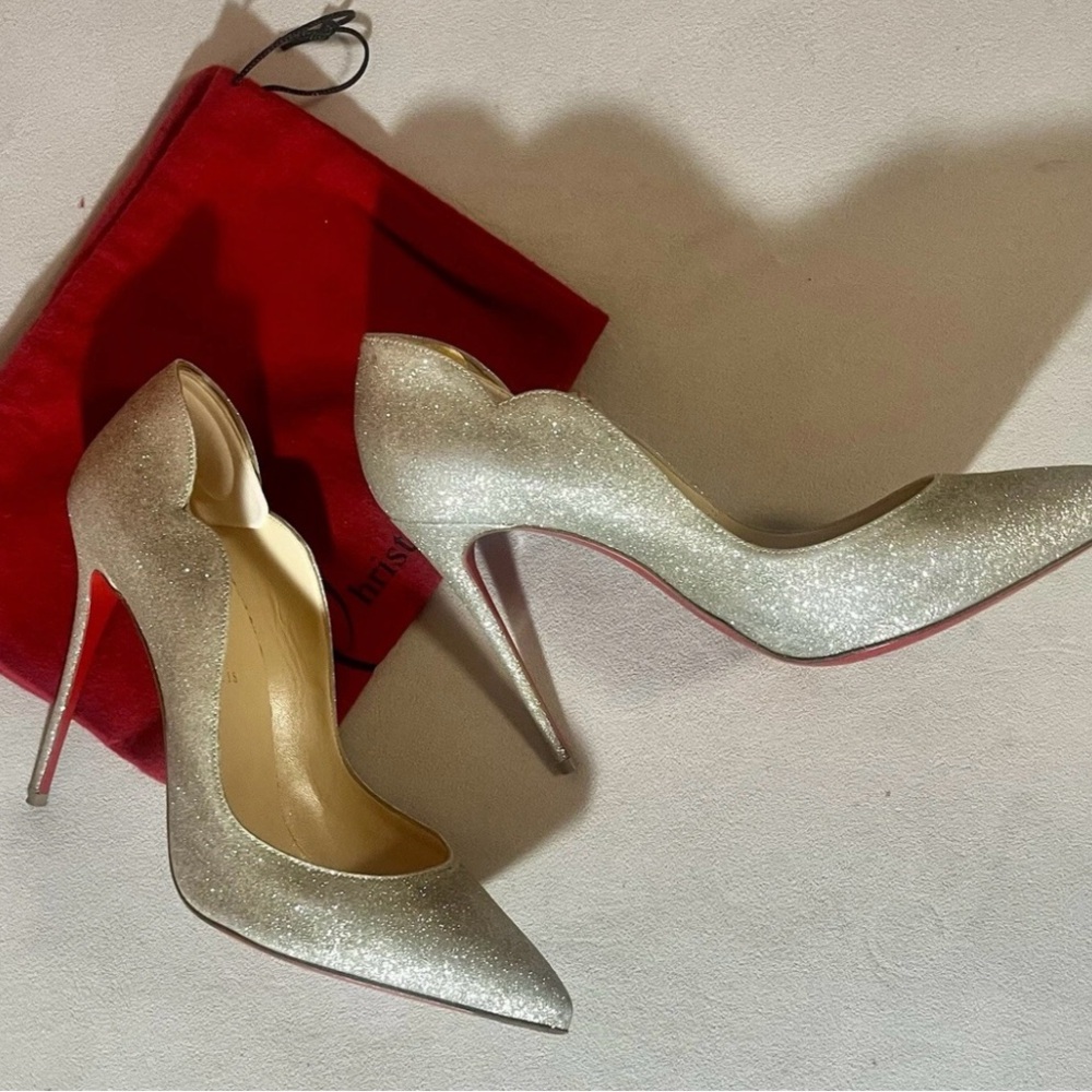 AUTHENTIC Christian Louboutin Hot Chick Glitter Pointed Toe Pump